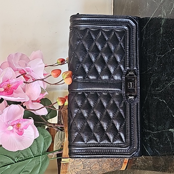 Rebecca Minkoff Handbags - Rebecca Minkoff Black Quilted Leather Clutch w/o Chain